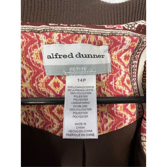 Alfred Dunner Geometric Patterned Zip Up Jacket With Pockets - Picture 2 of 4